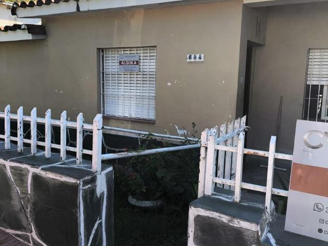 Casa en Alquiler en Villa El Dominador