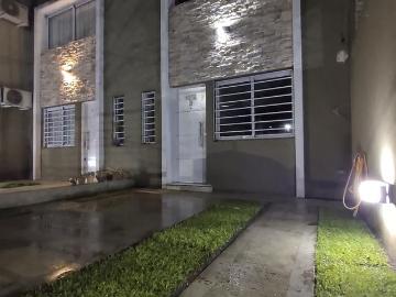 Casa en alquiler en Villa Rosa