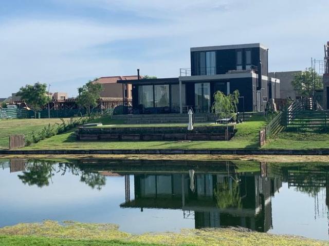 Casa en ALquiler en Vistas al Agua