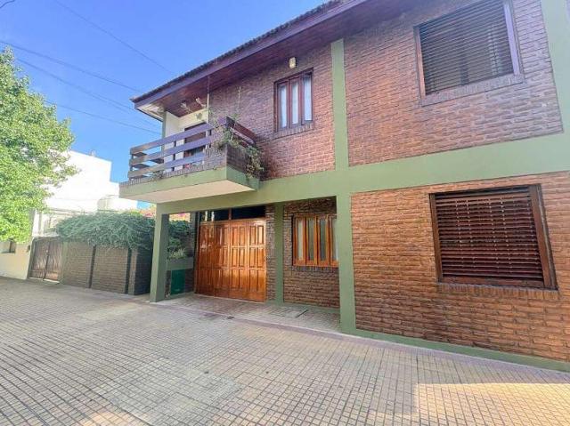 Casa en alquiler Frente al Parque San Martín, La Plata