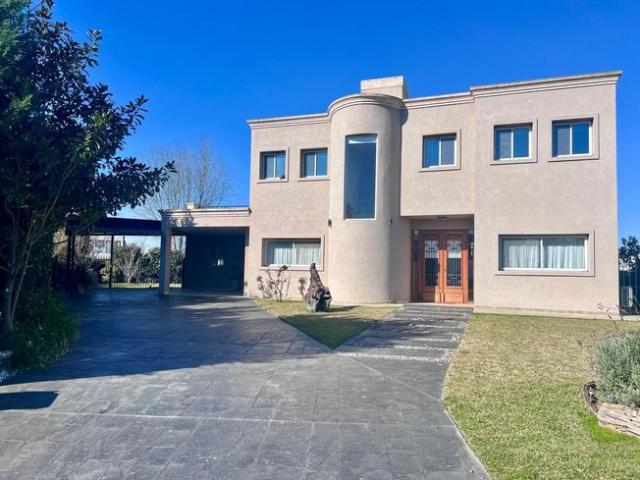 CASA EN ALQUILER HARAS SANTA MARIA 3DORMITORIOS 3BAÑOS PILETA GRUPO ELECTROGENO