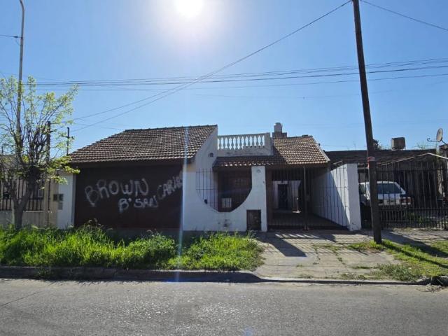Casa en alquiler Isidro Casanova 4 ambientes