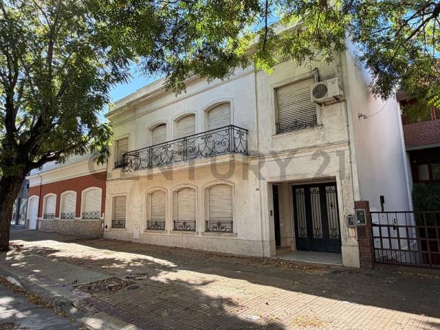 Casa en alquiler La Plata. Ideal destino profesional
