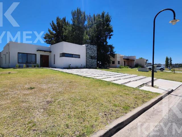 CASA EN ALQUILER LA VICTORIA POLO CLUB