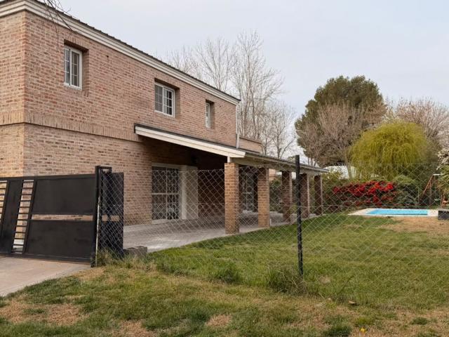 Casa en alquiler Limay 4 ambientes