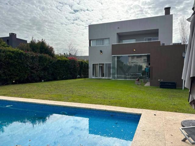 Casa En Alquiler Los Alisos Nordelta