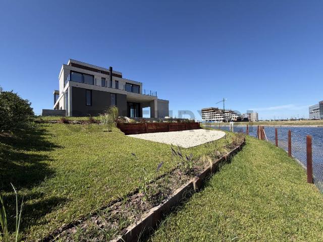 CASA EN ALQUILER, LOS PUENTES, NORDELTA, TIGRE, 6 AMBIENTES