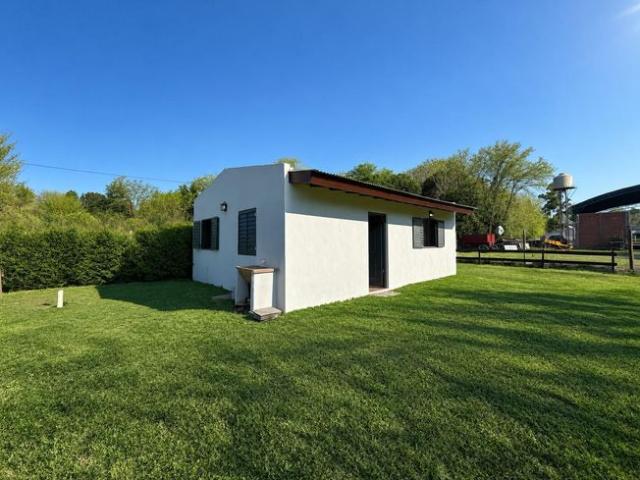 Casa en Alquiler permanente, Barrio Los Pinos, Exaltación de la cruz