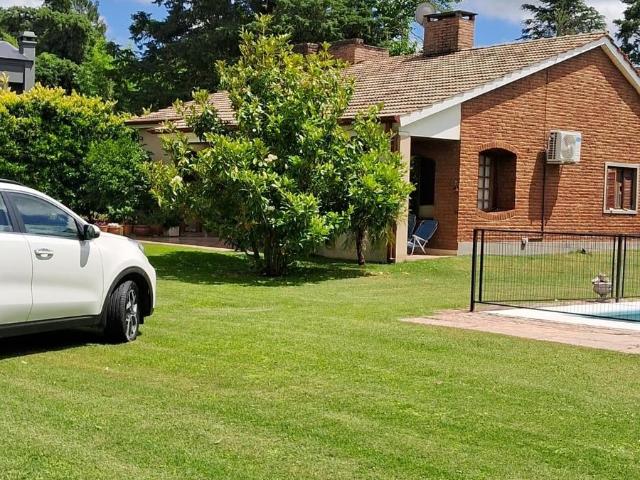 Casa en Alquiler Permanente en Country Ubajay ? 100m?