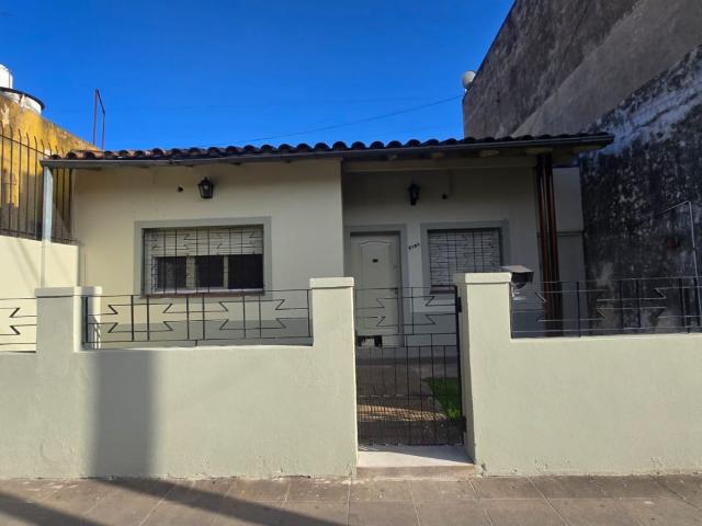 Casa en alquiler San Justo 3 ambientes