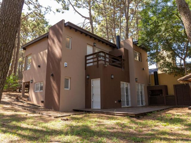 Casa en alquiler temporario de 2 dormitorios en Mar Azul