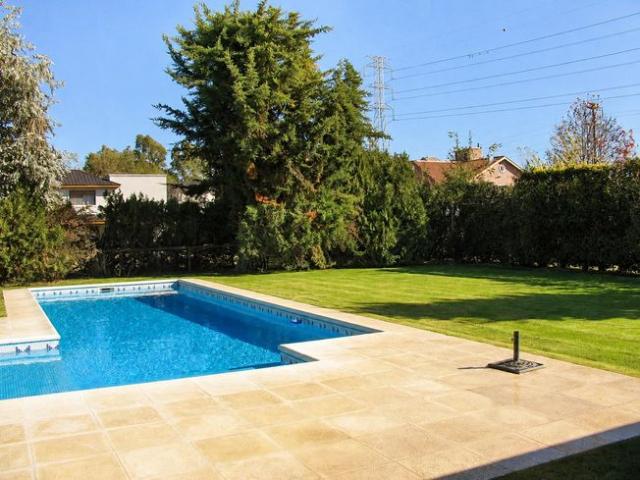 Casa en alquiler temporario y anual con muebles en Club De Campo Pueyrredon, Pilar