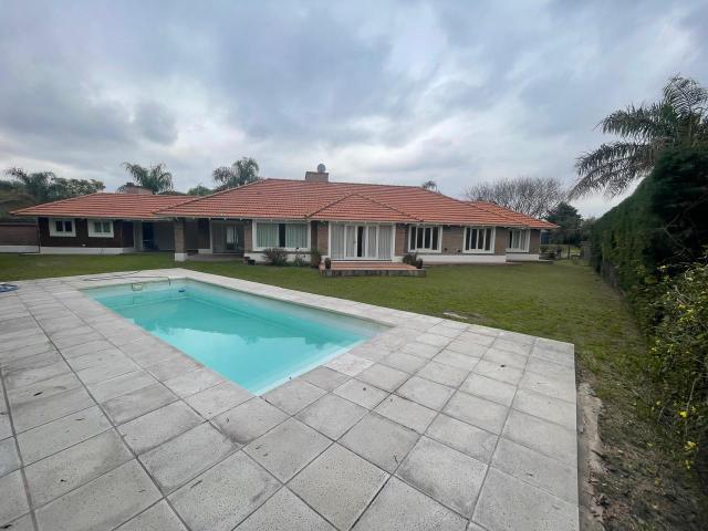CASA EN ALQUILER VALLE ESCONDIDO LOS SOLES 3 DOR PPAL EN SUITE CVEST PARQUE PILETA COCHERA 2 AUTOS