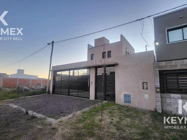 Casa en alquiler Villa Parque Sicardi