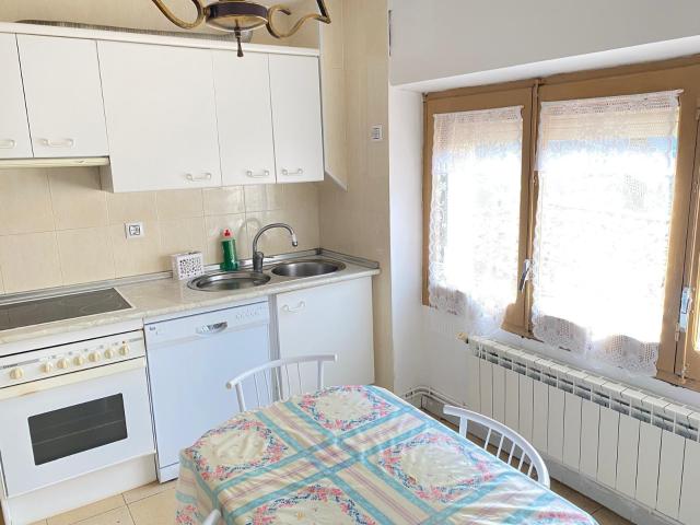 Casa en alquiler zona Campo