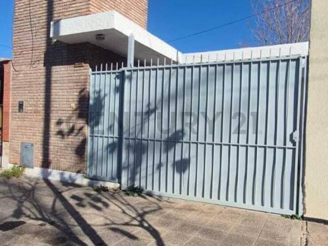 Casa en Alquiler – 25 de Mayo 3300, Ciudad de Mendoza