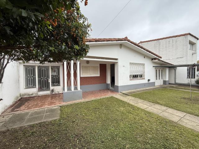 Casa en Alquiler 2 Dormitorios Cerro de las Rosas