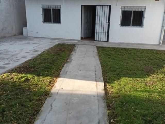 CASA EN ALQUILER