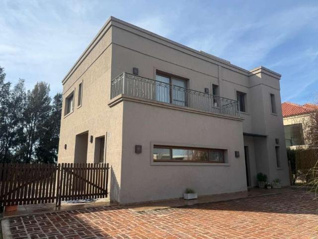 Casa EN ALQUILER