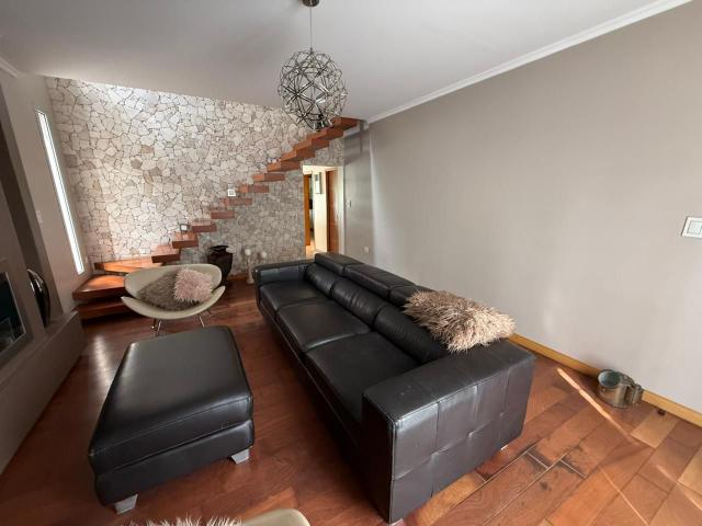 Casa en alquiler 4 ambientes