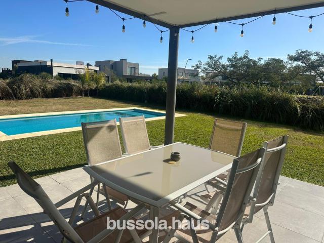 Casa en alquiler 5 ambientes con pileta barrio Vistas Puertos Escobar