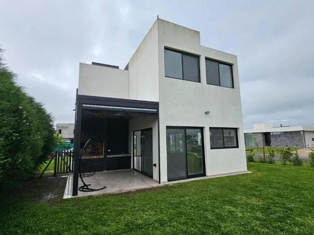 Casa en Alquiler