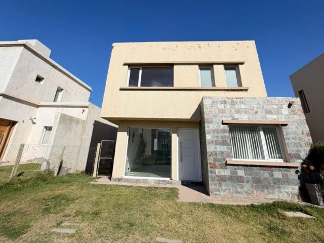 Casa EN ALQUILER