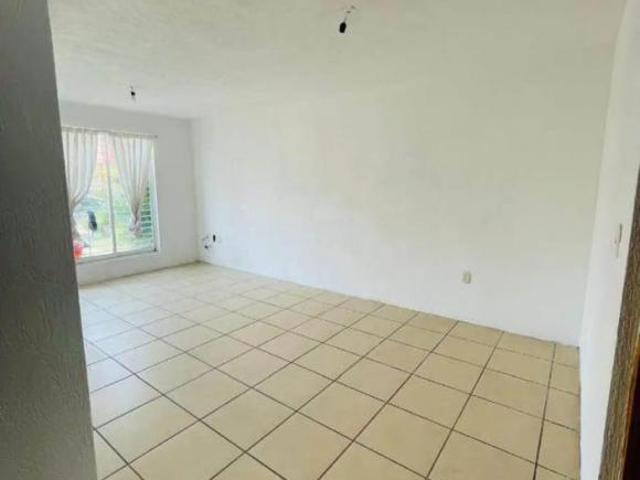 Casa en amaranto residencial DENTRO DE COTO