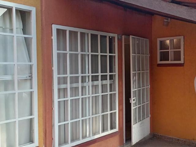Casa en ambiente c?modo en Tetecalita