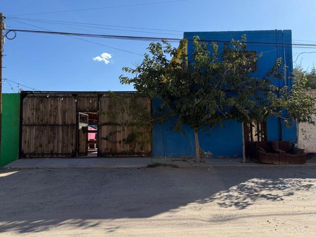 En Venta Propiedad con Alberca y Departamento Zona aeropuerto