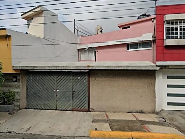 CASA EN ARAGON MUY AMPLIA, CUENTA CON TODOS LOS SERVICIOS