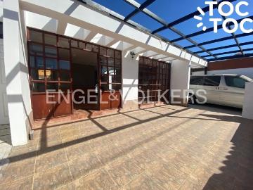 Casa en venta en Villa Albergue - Jardín