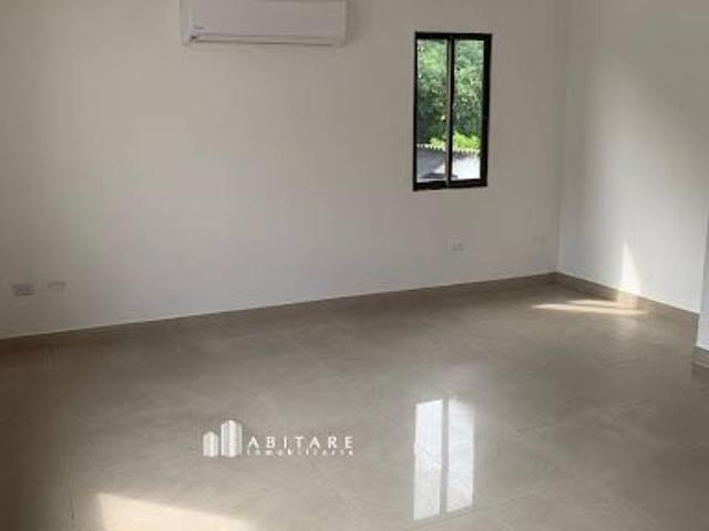 Casa en arriendo, Manga