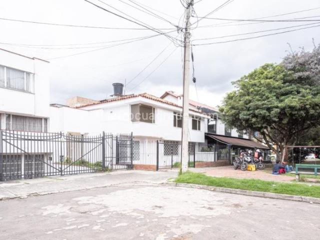 Casa en Arriendo, Nueva Autopista, Bogotá D.C