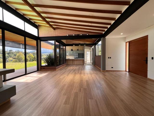 Casa en arriendo o venta, Cn. el campo