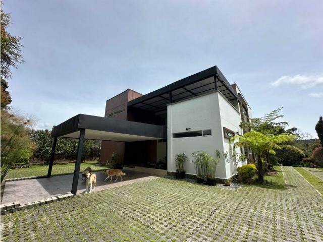 Casa en arriendo o venta, Alto de las palmas