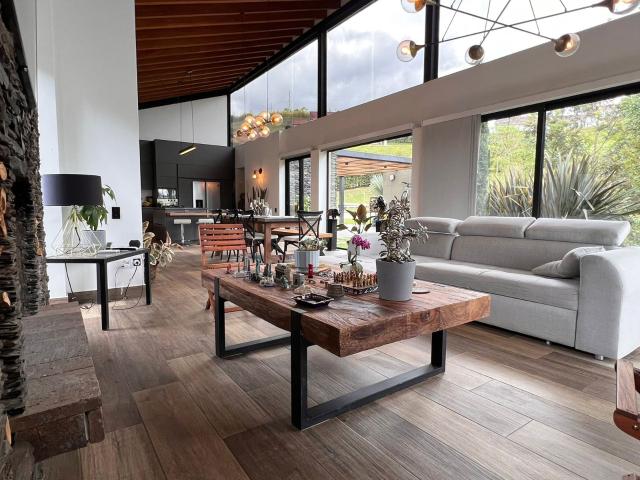Casa en arriendo o venta, Guarne