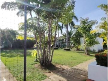 Casa en arriendo o venta, Oriente