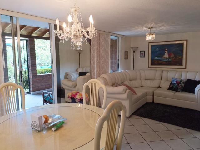 Casa en arriendo o venta, La mota