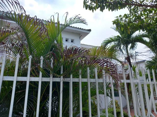 Casa en arriendo o venta, Manga