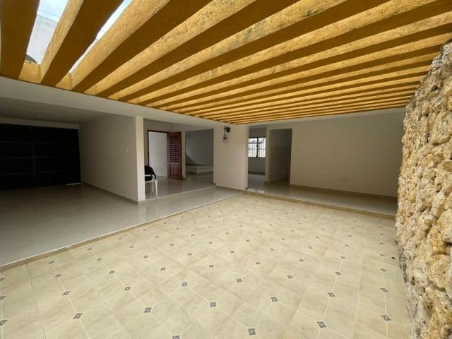 Casa en arriendo o venta, Manga
