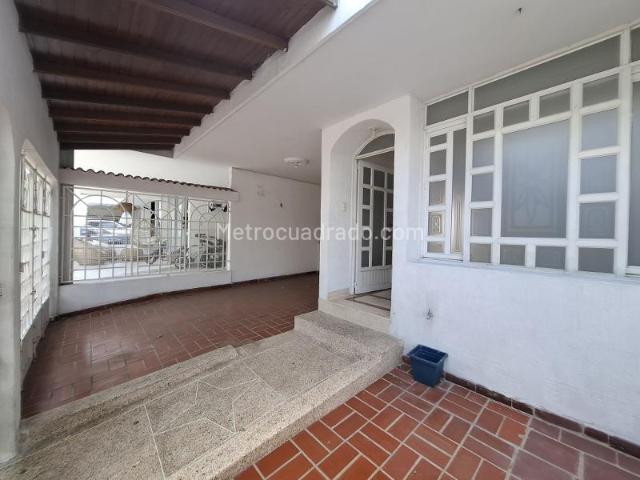 Casa en Arriendo, Av Libertadores Prados Club, Cúcuta