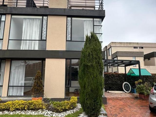 Casa en arriendo Avalon Hills, Chía, Cundinamarca, Colombia