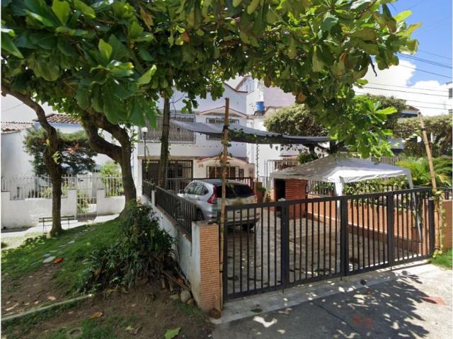 Casa en arriendo Avenida Calle 36, Centro, Comuna 15 Centro, Perímetro Urbano Bucaramanga, Bucaramanga, Metropolitana, Santander, Rap Gran Santander, 680006, Colombia