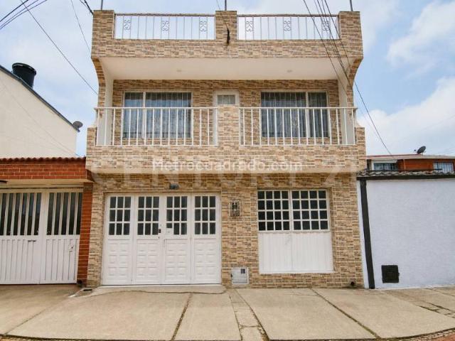 Casa en Arriendo, Alamos Norte, Bogotá D.C