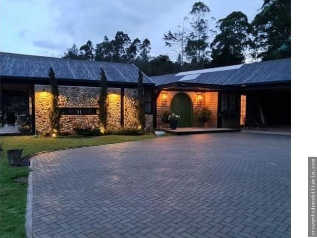 Casa en Arriendo Amoblada en El Retiro