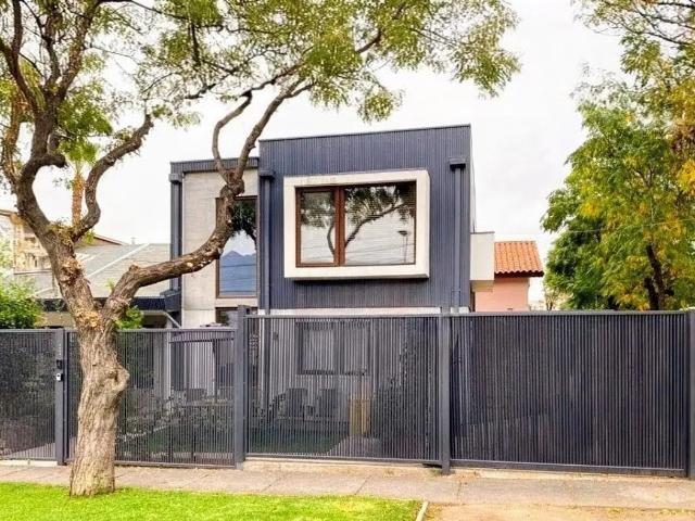 Casa en arriendo amoblada 2d/2b, 1 estacionamiento