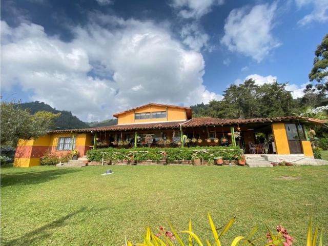 Casa en Arriendo Amoblado en La Ceja