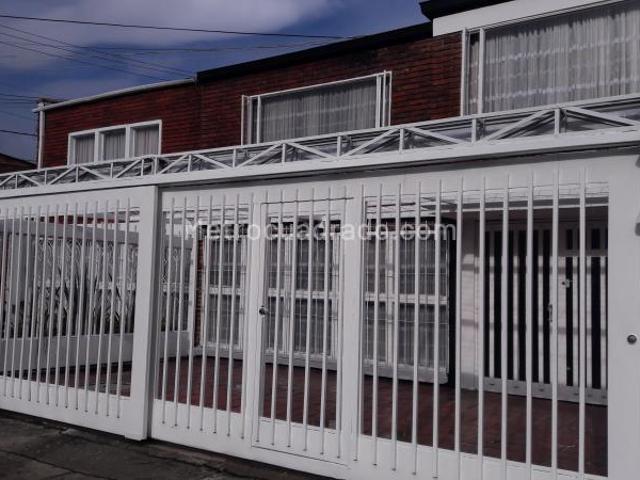 Casa en Arriendo, Andes Norte, Bogotá D.C