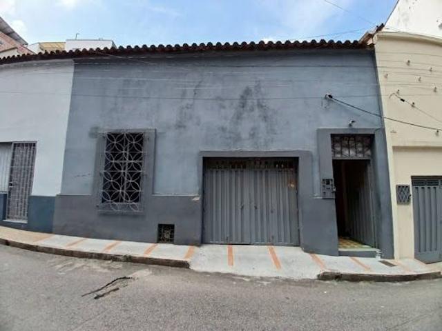 Casa en arriendo, Antonia santos